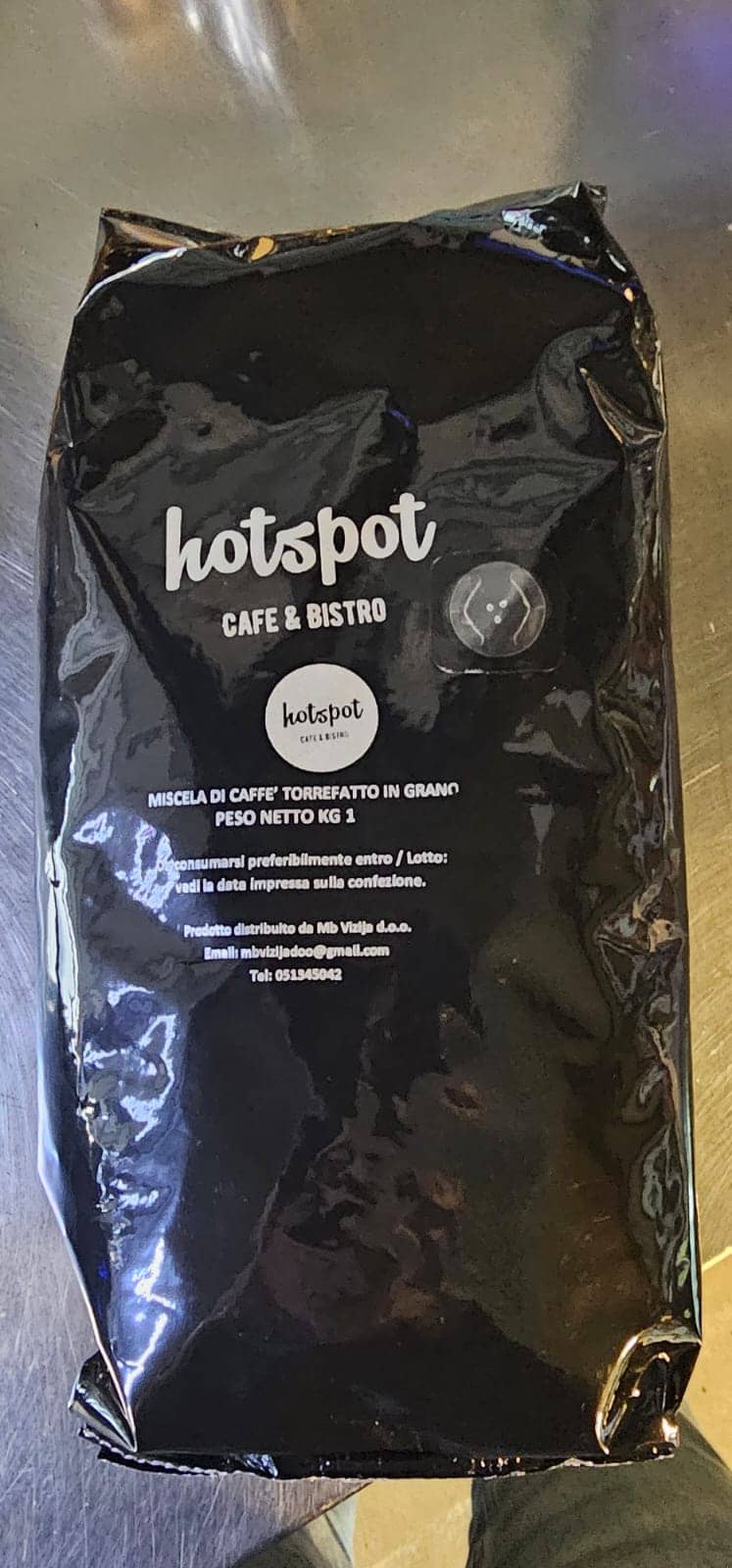 A 1 kg bag of Hotspot whole-bean coffee